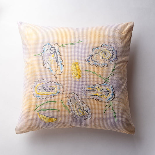 Oyster / Yellow & Puple